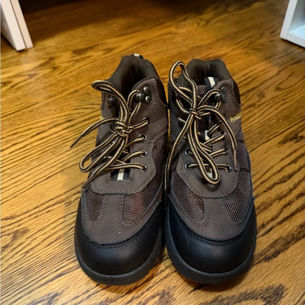 Avalanche Brown Boys Boots